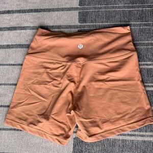 lululemon athletica High-Rise Athletic Shorts — Rust